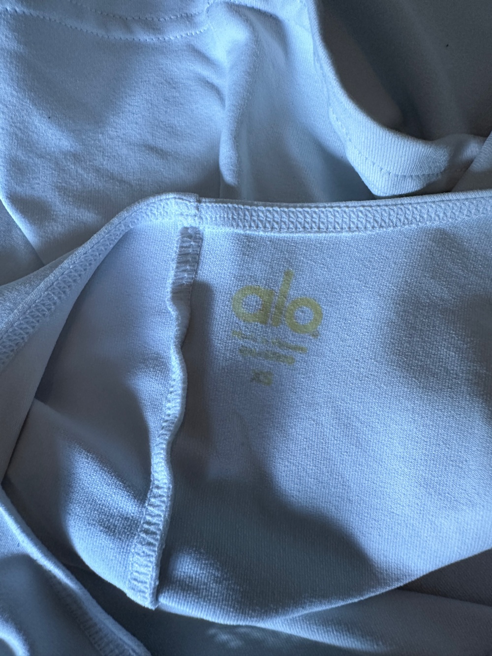 Alo Tank - Picture 4 of 4